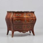 1306 2400 CHEST OF DRAWERS